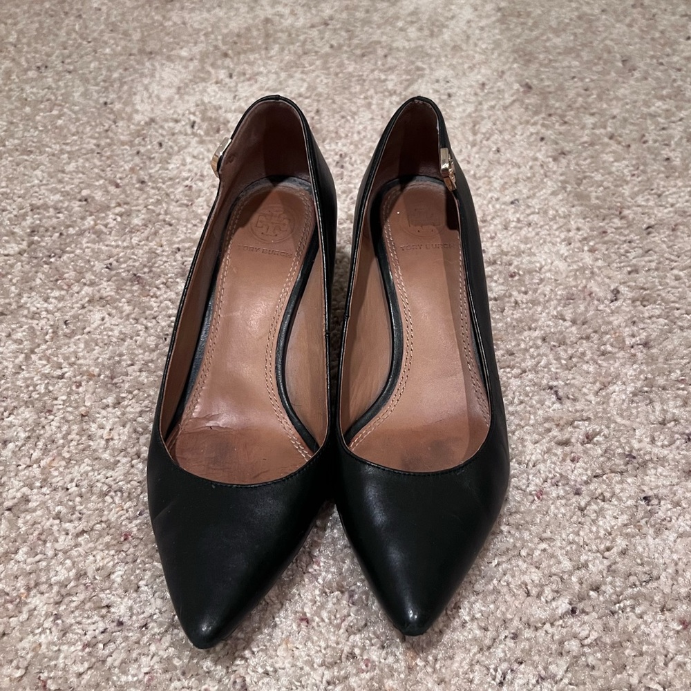 Tory Burch Black Leather Pumps - Picture 4 of 11